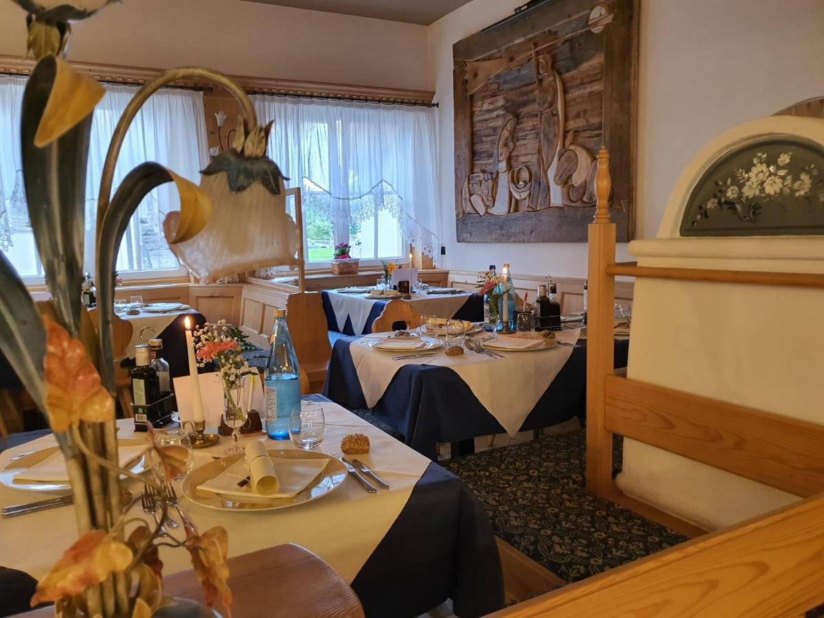 Hotel El Pilon Pozza di Fassa Esterno foto