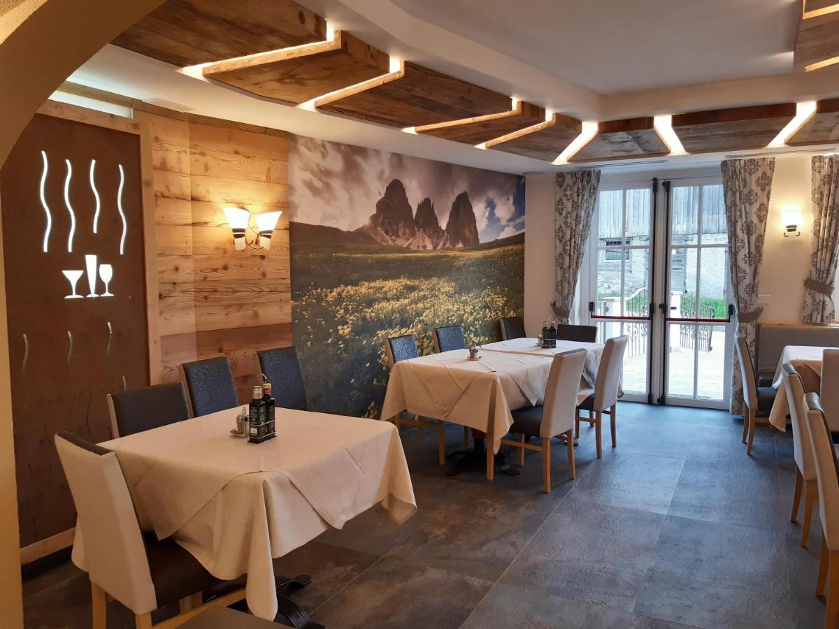 Hotel El Pilon Pozza di Fassa Esterno foto