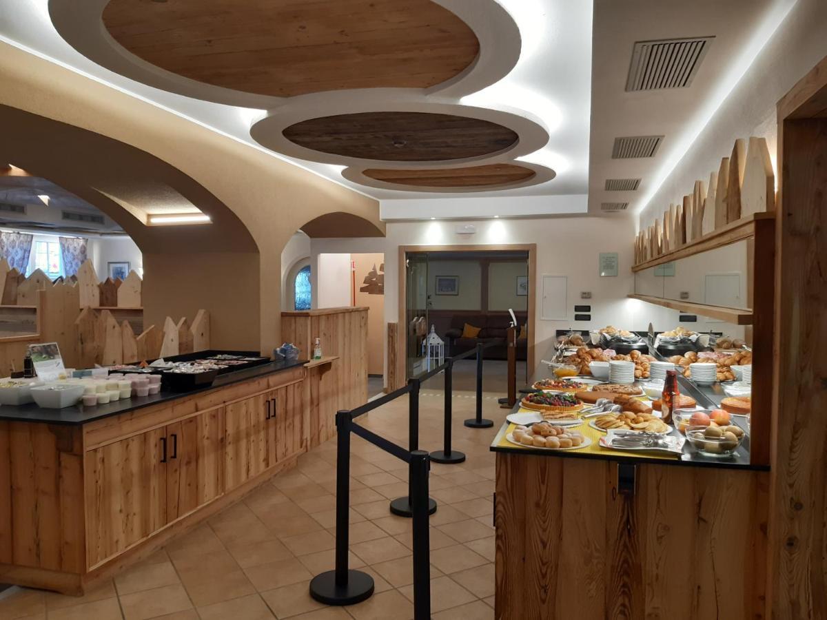 Hotel El Pilon Pozza di Fassa Esterno foto